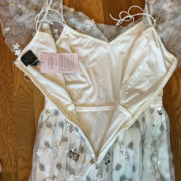 NWT BHLDN Adrianna Papell Faye Dress Size 6 - Picture 16 of 16